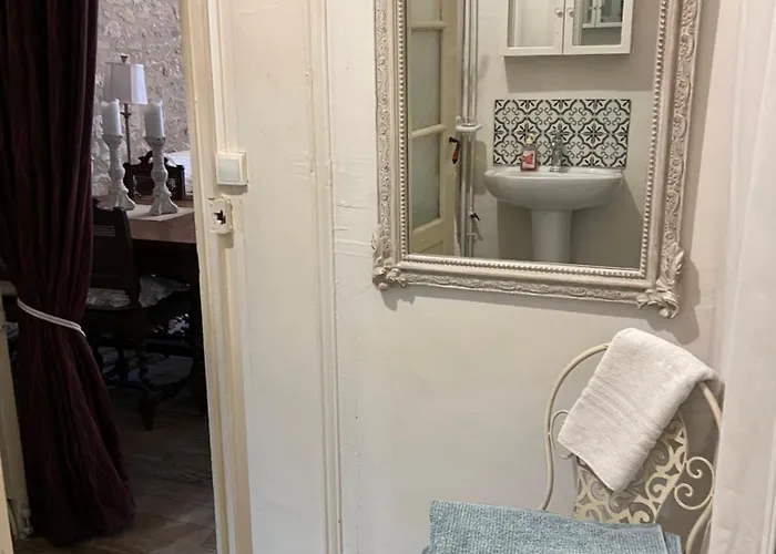 My Little French House بيت للعطل